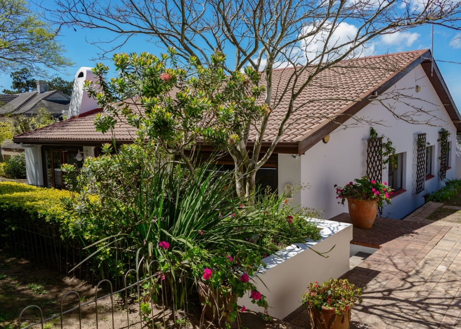 8 Bedroom Property for Sale in Colleen Glen Eastern Cape